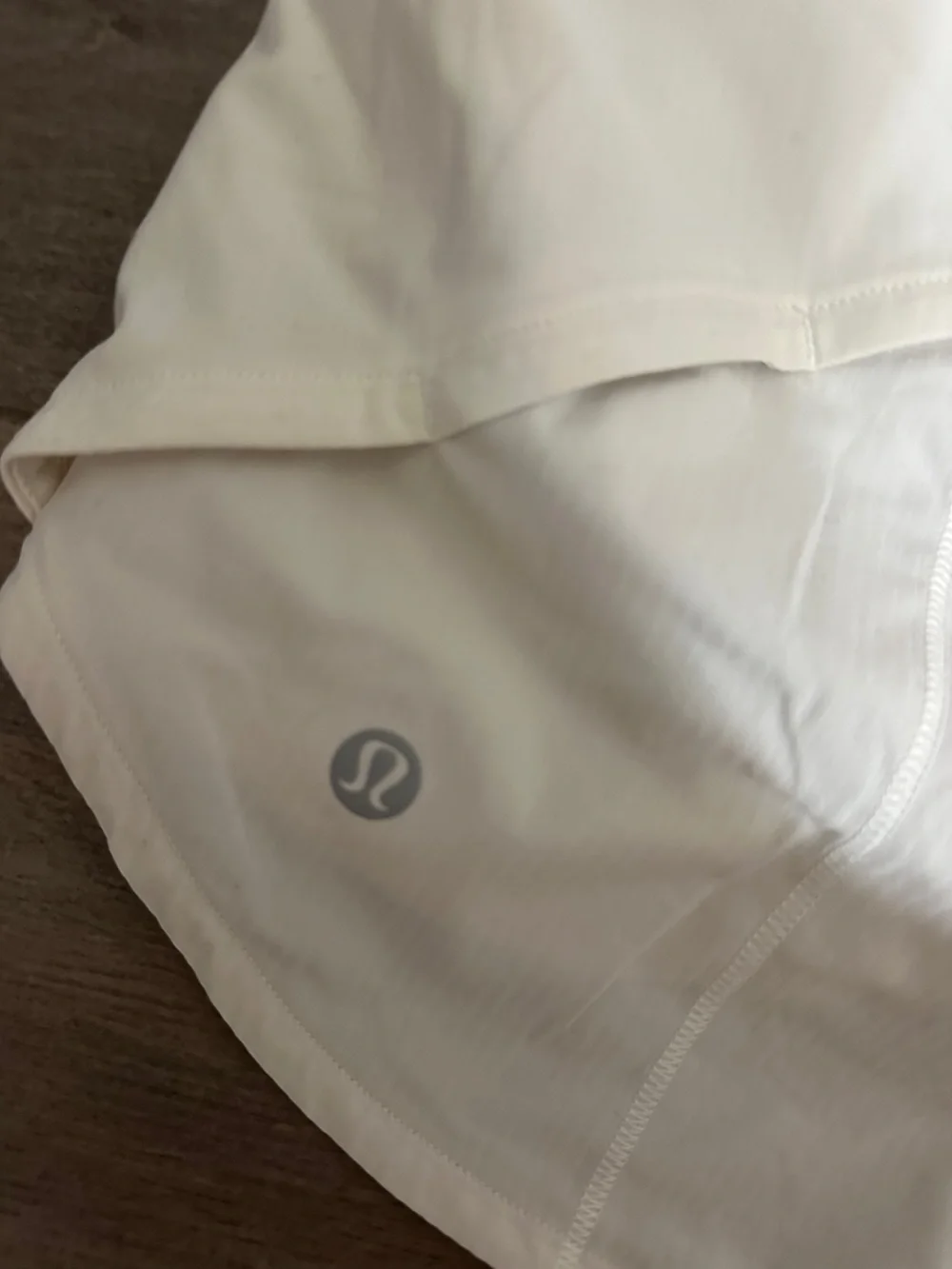 lululemon White Hotty Hot Athletic Shorts, Size 4